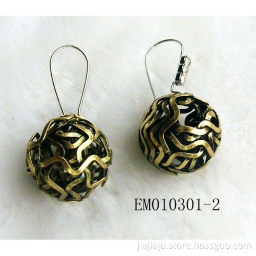 Earrings EM010301-2